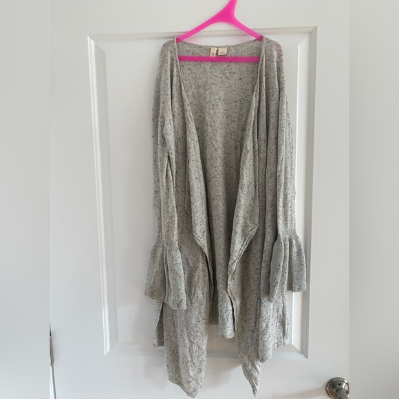 Gray Cardigan Anthropologie - Picture 1 of 3